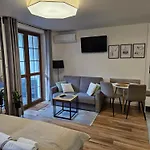 Apartament Krolewski W Centrum Nad Lomnica 15